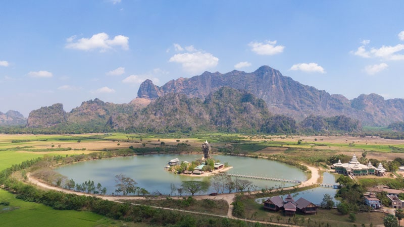 Kyaut Ka Latt pagoda, hpa an, myanmar