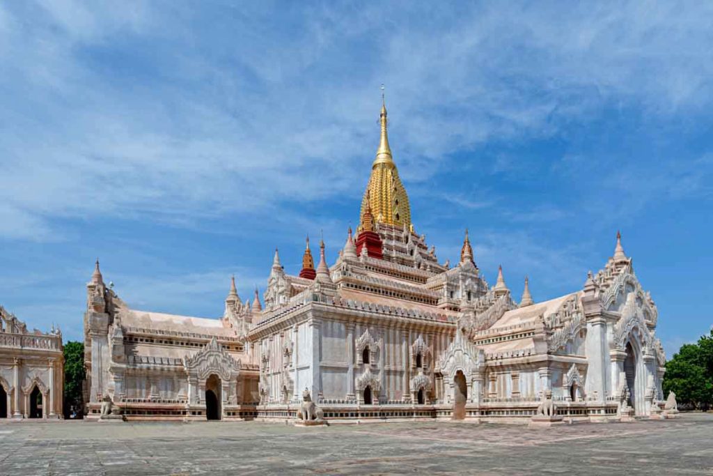 templo ananda en bagan, myanmar